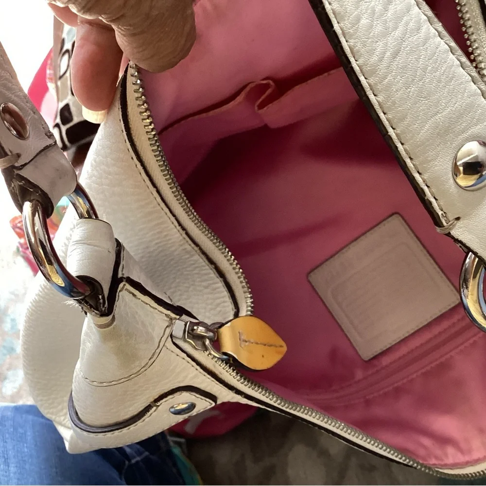 Coach Penelope Pebbled Leather Hobo Shoulder/Handbag  J0882-13155 - Picture 12 of 12